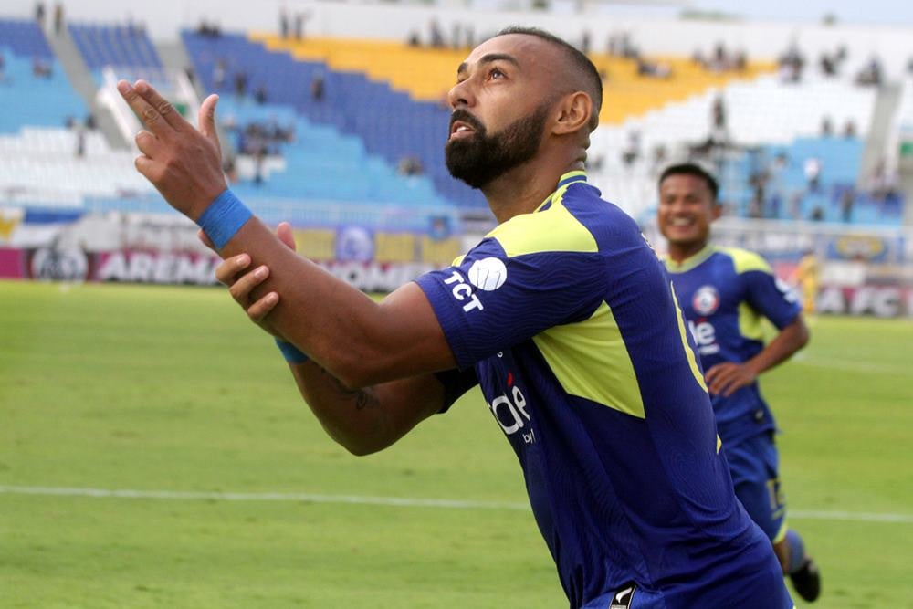 Data Fakta Menarik Arema FC vs Persib: Pertarungan Klasik Tim Perserikatan