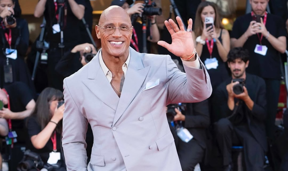 Dwayne Johnson Menangis Usai 'The Smashing Machine' Dapat Standing Ovation 15 Menit