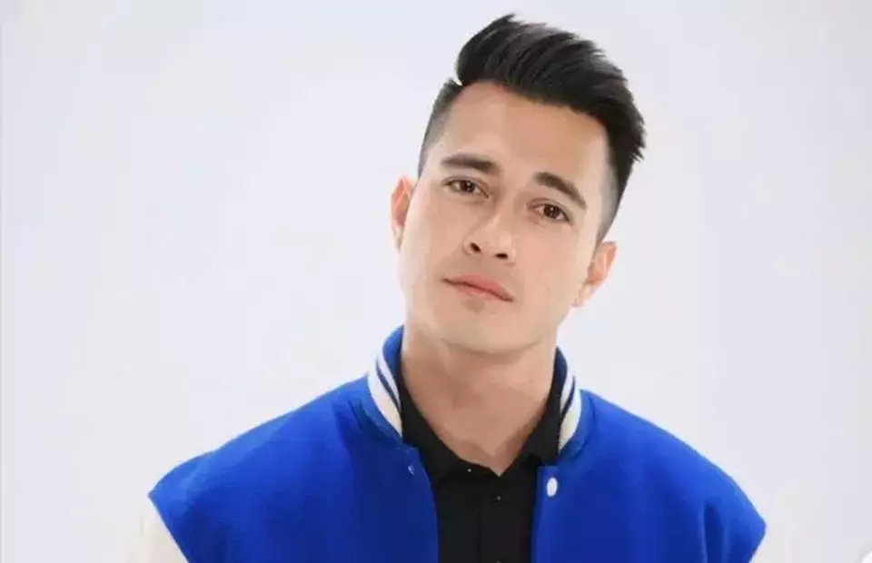 Eza Gionino Akui Tengah Jalani Fase Terendah Hidupnya, Apa Penyebabnya?