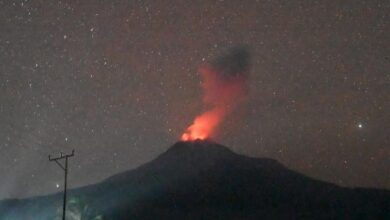 Gunung Lewotobi Laki-Laki Erupsi Delapan Kali, Waspada Banjir Lahar