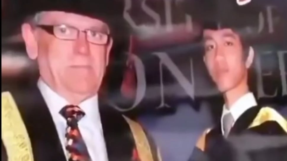 Kaesang Pangarep Ungkap Wisuda Gibran, Foto Dipajang di Kampus MDIS