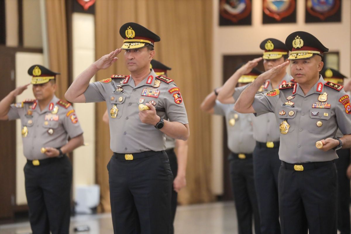 Kepala BNN Suyudi Ario Resmi Sandang Pangkat Komjen Pol, Tanda Penghargaan