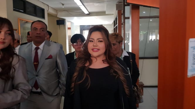 Lisa Mariana Tiba-tiba Batal Diperiksa Polisi, Alasannya Bikin Kaget