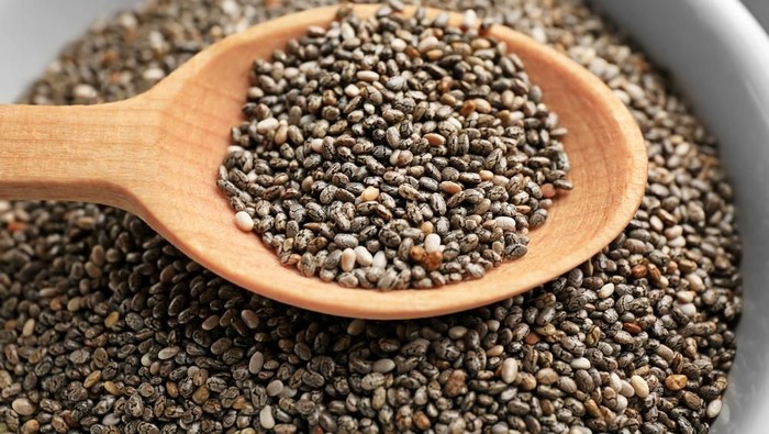 Manfaat Konsumsi Air Lemon dan Chia Seed Setiap Hari untuk Tubuh Anda
