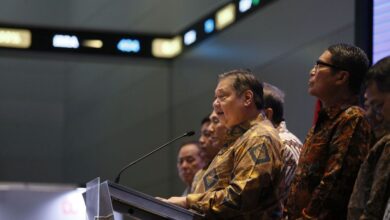 Menko Airlangga Sampaikan Duka Cita Mendalam untuk Korban Aksi Demo