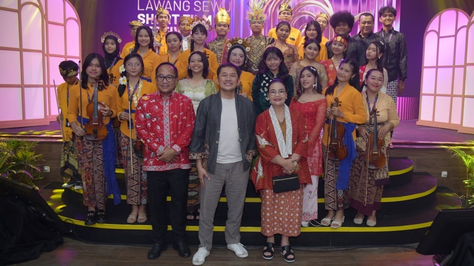 Menuju Semarang Kota Sinema: Pemutaran Film Pendek di Layar Tancap Pasar Malam