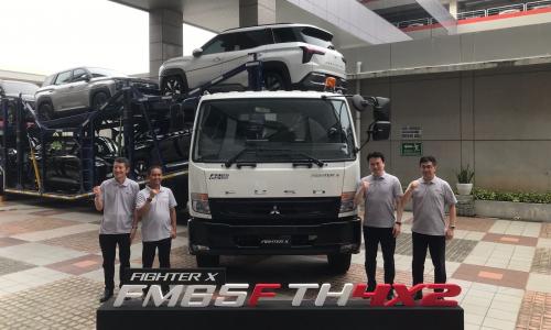 Mitsubishi Fuso Rilis Fighter X Tractor Head 4x2, Harga Rp900 Jutaan!