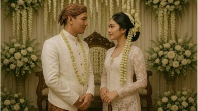 Prompt Gemini AI Ciptakan Gambar Pakaian Adat Jawa Realistis dan Detail