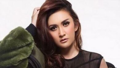 Rumah Nafa Urbach Dijarah Massa, Tapi Ia Diduga Selamatkan Barang Tersisa