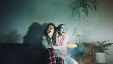 Studi Menunjukkan: Nonton Film Horor Setara Kalori Lari 30 Menit