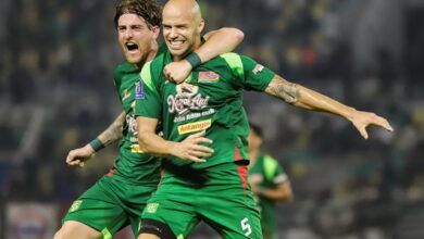 Suporter Persebaya Diminta Tak Hadir di GBLA: Persib vs Persebaya Surabaya