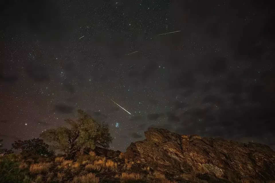 8 Peristiwa Meteor Jatuh yang Mengguncang Indonesia Sepanjang Sejarah