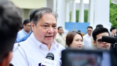 Airlangga Blak-blakan: Kenapa Negosiasi Tarif Trump Mandek di Tengah Perang Dagang