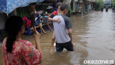 Banjir Ciliwung Surut, 9 RT di Bidara Cina dan Kampung Melayu Masih Tergenang