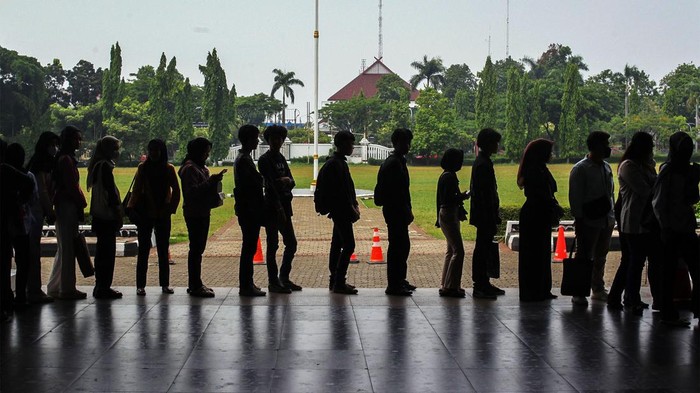 Bank Dunia: 1 dari 7 Anak Muda di China dan Indonesia Menganggur