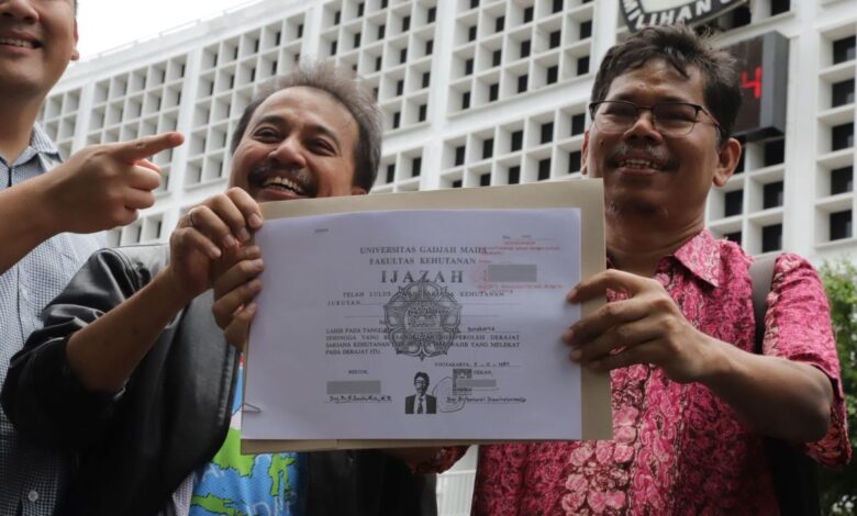 Bonatua Silalahi Terima Ijazah Jokowi Terlegalisir dari KPU