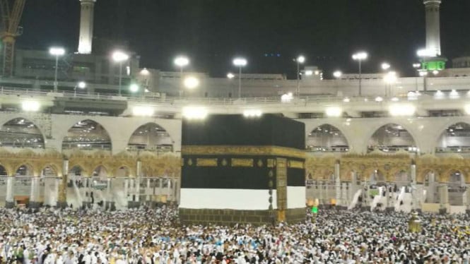 DPR Dilegalkan, Minta Pemerintah Segera Terbitkan Panduan Umrah Mandiri