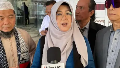 Dokter Tifa Soroti Keanehan Ijazah Jokowi: Tanda Tangan Rektor Dihapus