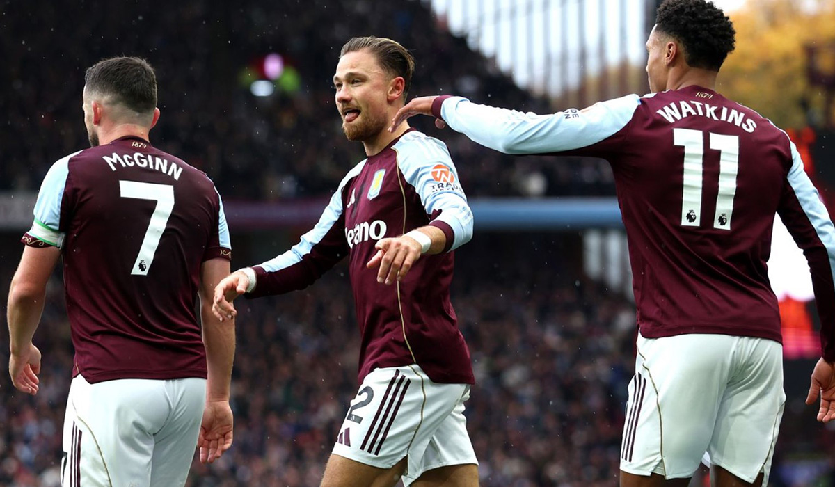 Emery Fokus Jaga Konsistensi Aston Villa Menuju Target Musim Ini