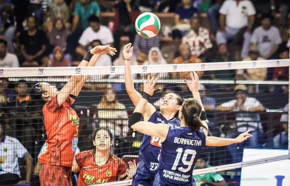 Final Four Livoli: TNI AU Terpukul, Petrokimia Melaju ke Final