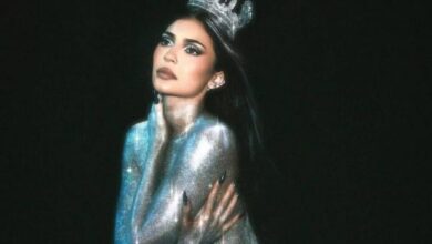 Gong! Kylie Jenner Memukau dengan Mahkota Rancangan Rinaldy Yunardi