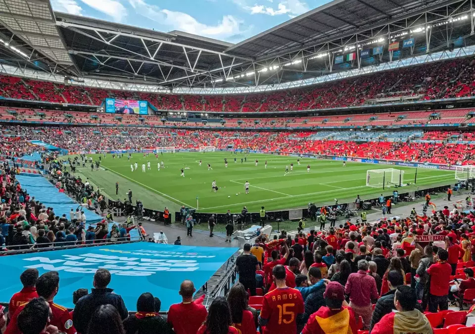 Ini 8 Stadion Sepak Bola Terkeren yang Ada di Inggris, Simak Daftarnya!