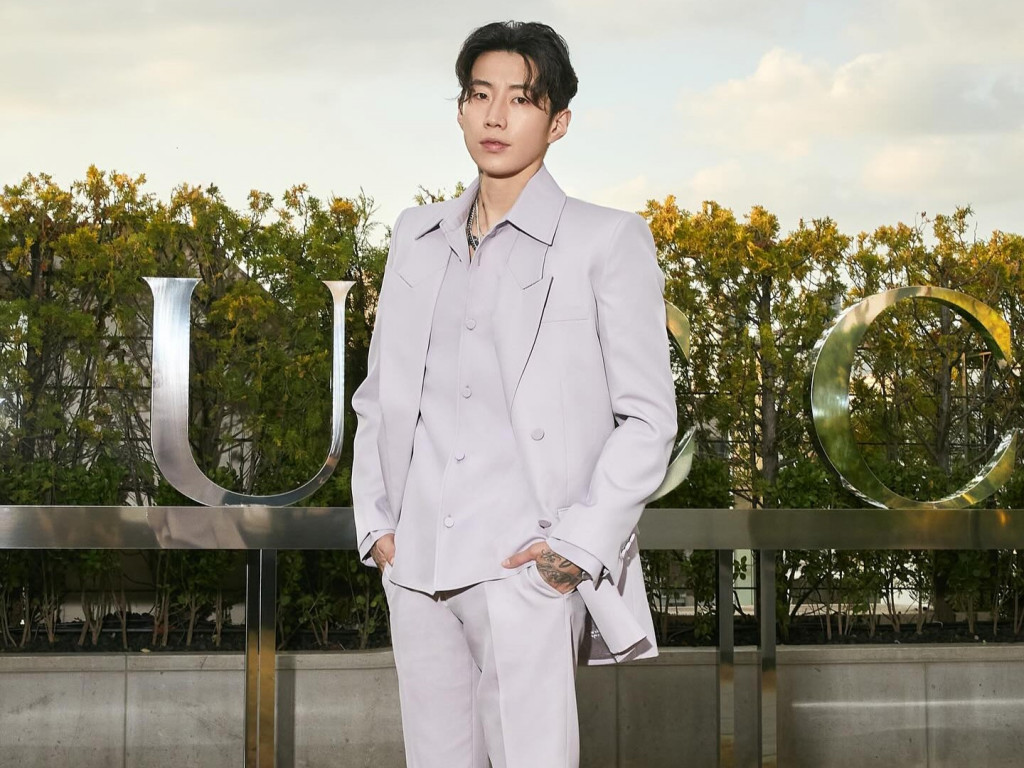 Jay Park Minta Maaf Usai Bawakan Lagu MOMMAE di Love Your W 2025