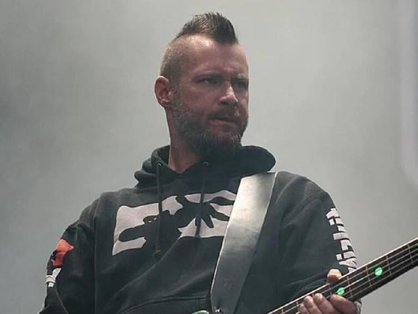 Kabar Duka: Bassist Limp Bizkit, Sam Rivers, Meninggal Dunia di Usia Muda
