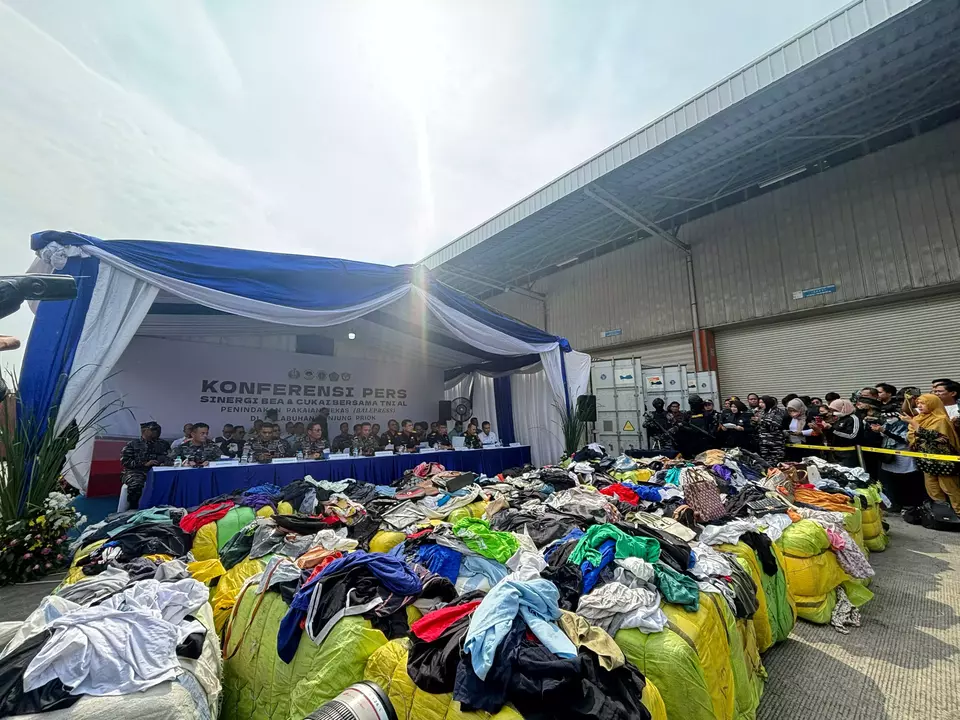 Kadin Dukung Tindakan Tegas Purbaya Atasi Impor Ilegal Pakaian Bekas