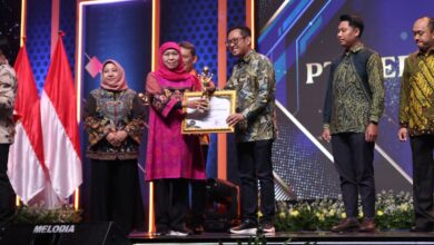 Khofifah Buka Jatim Fest dan Beri Penghargaan untuk Pelaku Usaha