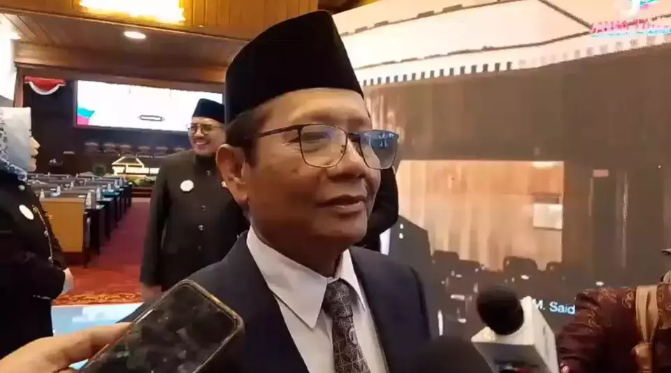 Mahfud MD Siap Diperiksa KPK Terkait Dugaan Korupsi Proyek Whoosh