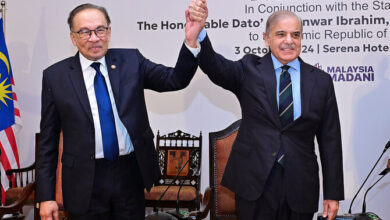 Malaysia Tawarkan Mediasi: Shehbaz dan Anwar Bahas Ketegangan Pakistan-Afghanistan
