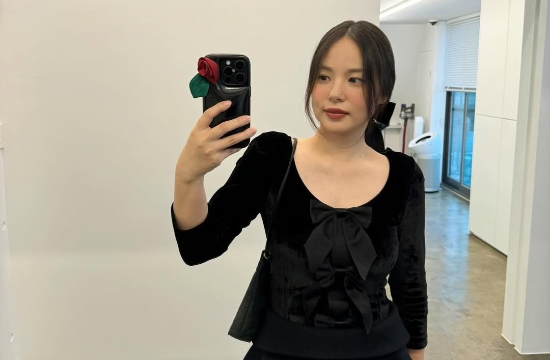 Min Hyo Rin Tanggapi Komentar Negatif Terkait Berat Badan dengan Elegan