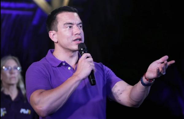 Mobil Presiden Ekuador Noboa Dihujani Tembakan, 5 Tersangka Ditangkap Polisi