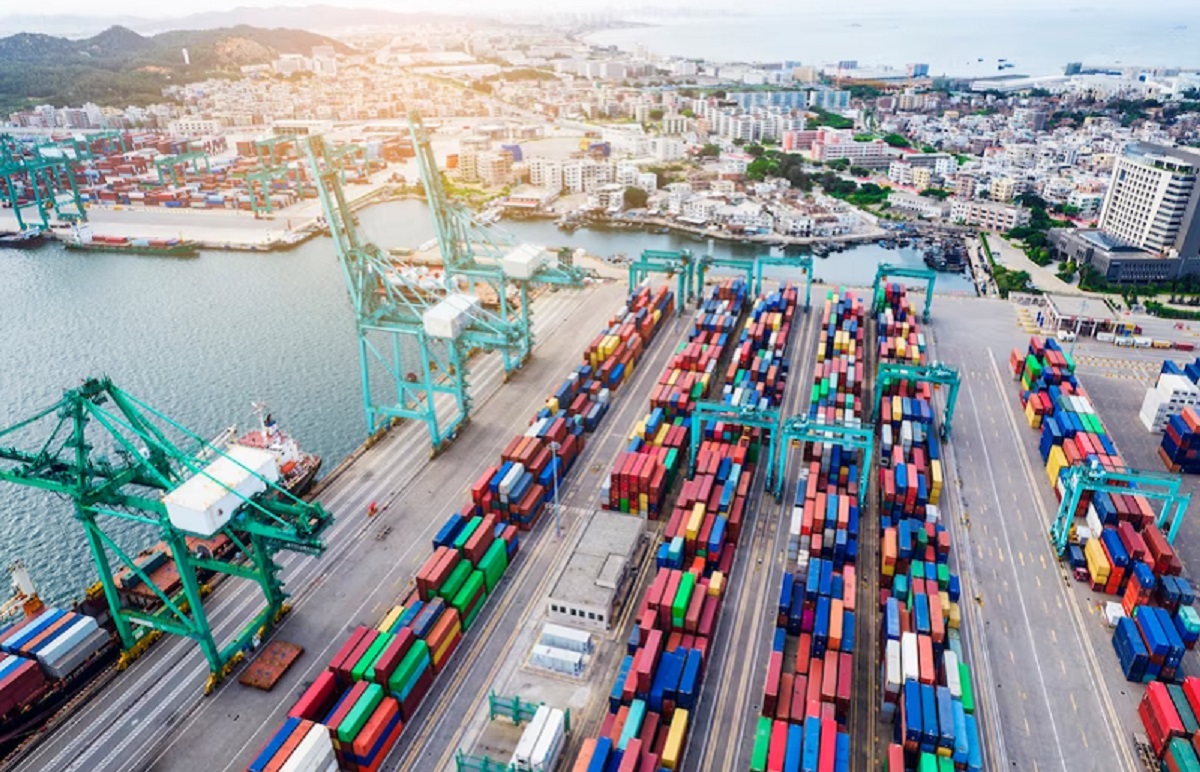 Neraca Perdagangan Indonesia Surplus USD5,49 Miliar di Agustus, 64 Bulan Berturut-turut