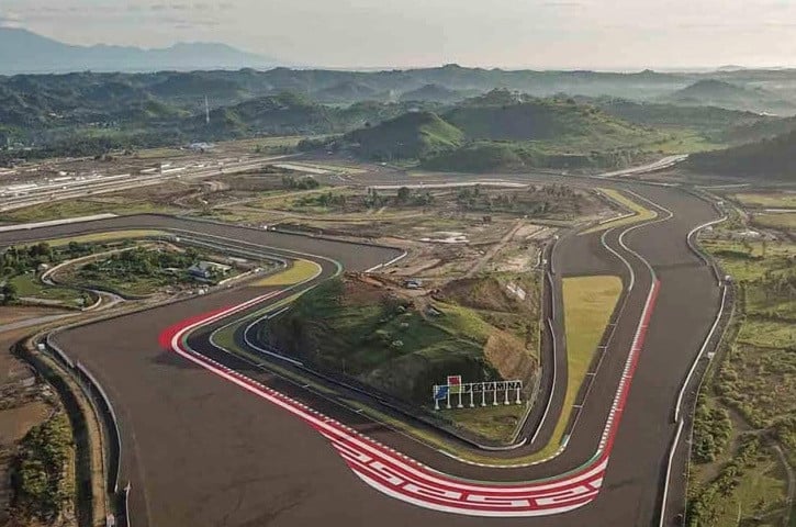 Pesan MotoGP 2025: Dongkrak Ekonomi Daerah dan Catat Penyelenggaraan Terbaik