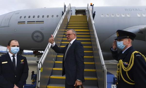 Pesawat Bawa PM Australia Anthony Albanese Mendarat Darurat di AS