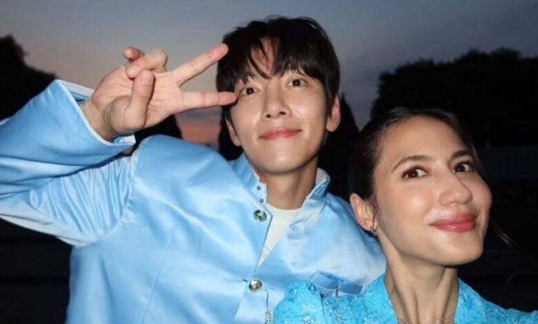 Pevita Pearce Pamer Foto Dengan Ji Chang Wook di Prambanan, Netizen Histeris!