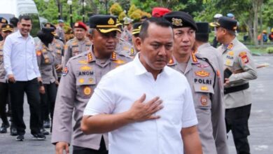 Polda Riau Gerebek Jaringan Perdagangan 30 Kg Sisik Trenggiling Satwa Liar
