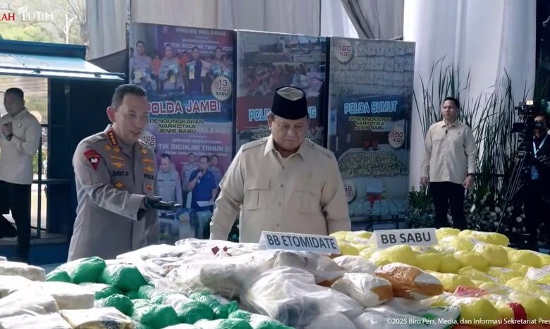 Prabowo dan Kapolri Saksi Pemusnahan 100 Ton Narkoba di Mabes Polri