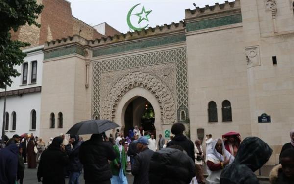 Pria Serang Masjid di Prancis, Robek Alquran dan Ancam Jemaah di Dalamnya