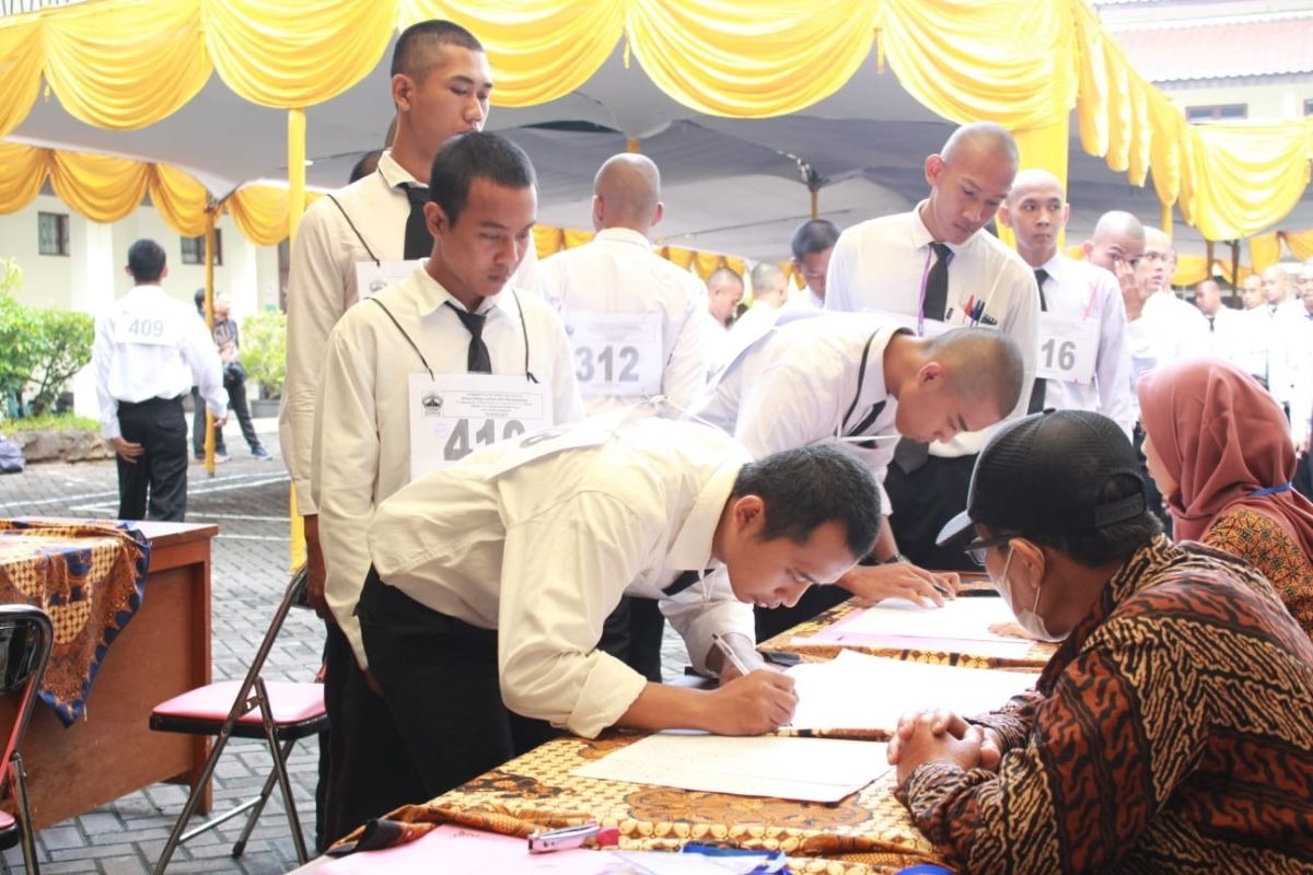 Tak Bisa Pakai SKL, Ini Syarat dan Ketentuan Magang Kemnaker 2025