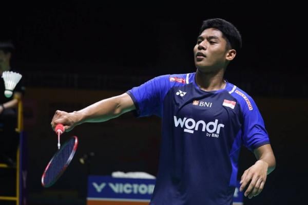 Zaki Ubaidillah Lolos ke 16 Besar BWF World Junior Championships 2025