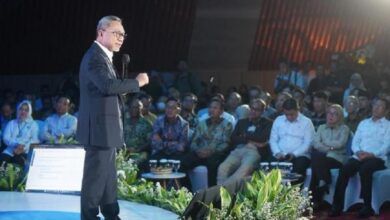 Zulhas Dilantik Jadi Ketua Tim Koordinasi Program MBG, Simak Tugasnya!