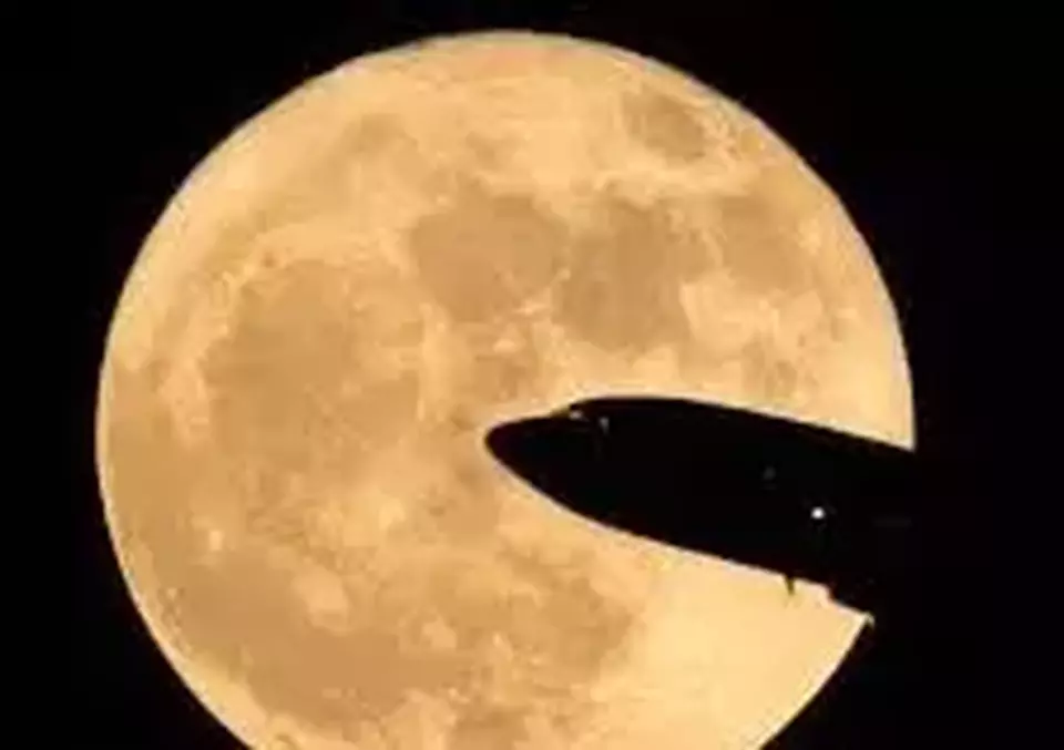 3 Tips Jitu Memotret Supermoon: Hasil Keren dan Tajam untuk Maksimalkan Momen Indahnya!