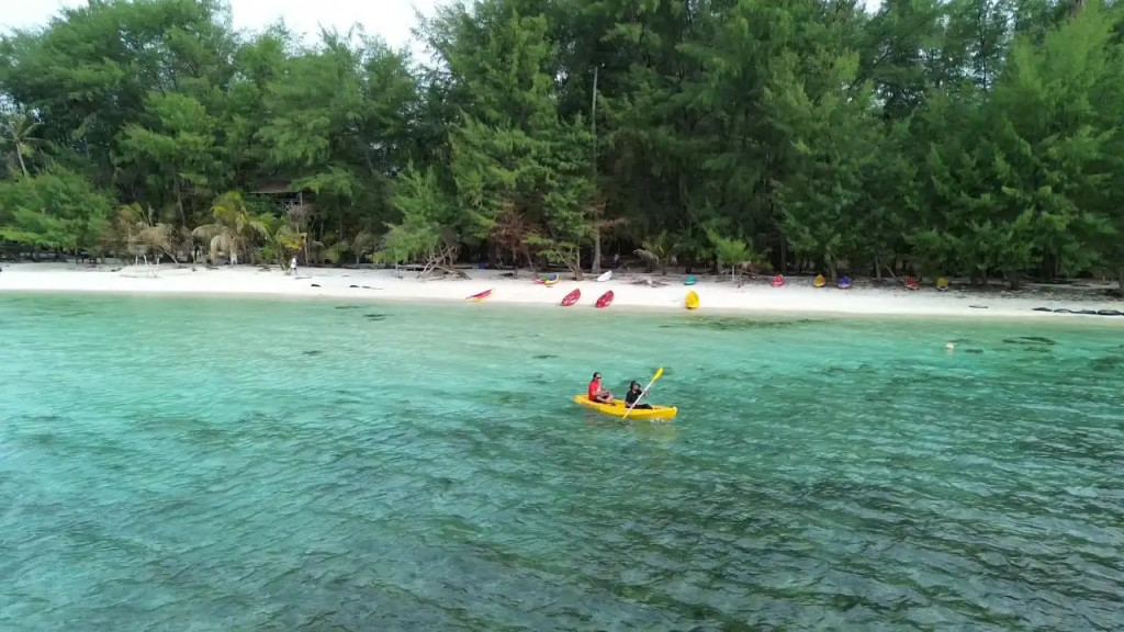 5 Tips Liburan Hemat dan Nyaman ke Karimunjawa yang Wajib Anda Ketahui!