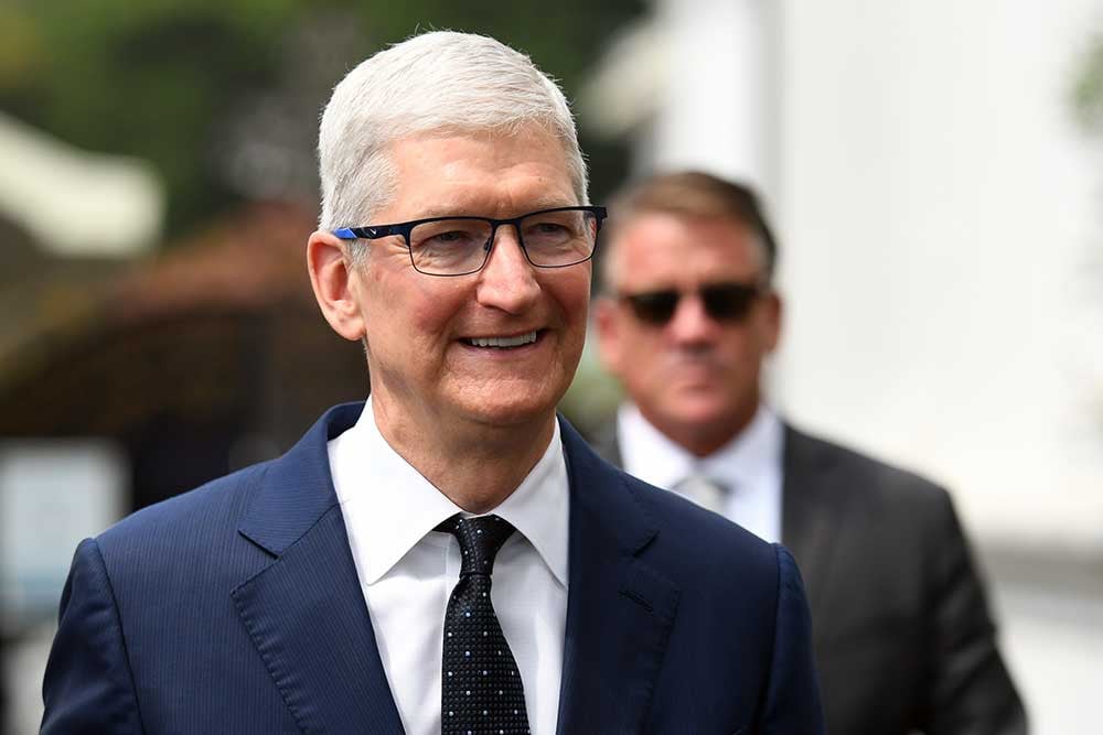 Apple Hadapi Perubahan Besar: Tim Cook Dikabarkan Akan Tinggalkan Posisi CEO Tahun Depan
