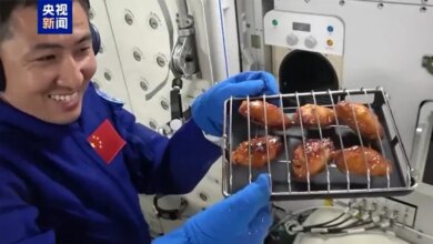 Astronot China Rayakan Misi Luar Angkasa dengan Barbekyu, Apa Saja Menu Menariknya?