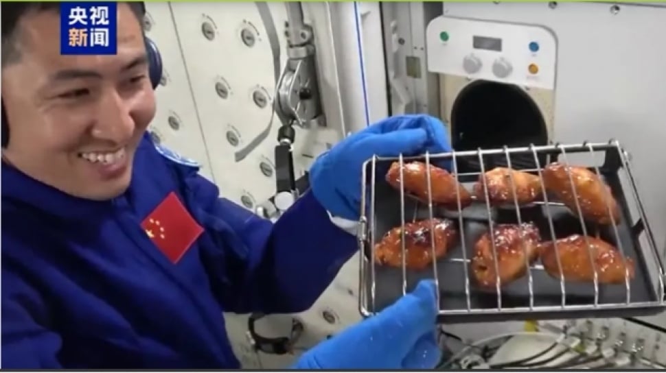 Astronot Cina Lakukan Barbeque Pertama di Luar Angkasa: Momen Sejarah yang Mengubah Perspektif Manusia