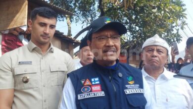 Bansos Tunai Tanpa Potongan: Gus Ipul Tegaskan Komitmen Kejujuran dalam Penyaluran Bantuan